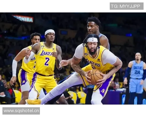 浓眉神勇表现禁区内大帽震撼全场对手投篮无处可逃